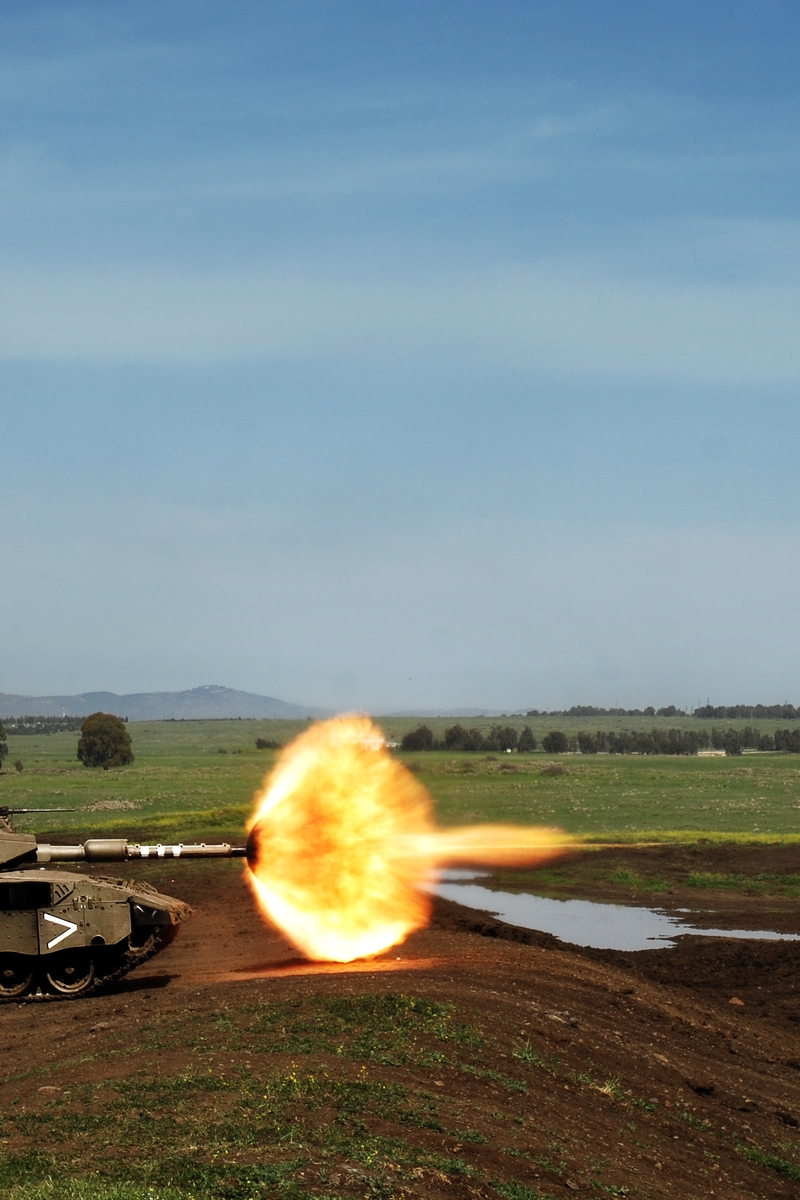 Image: Tank, exercise, shot, fire, flame, sky, field, earth, water, trees