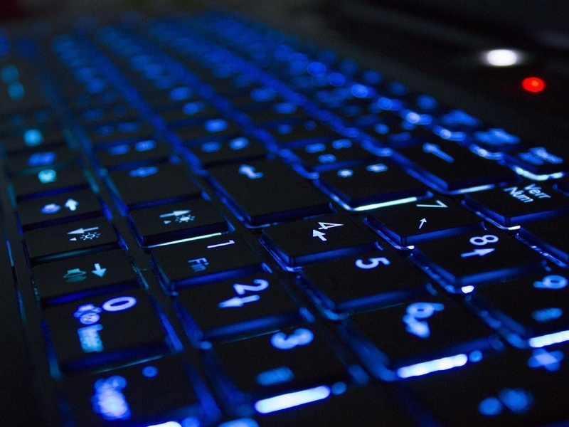 Картинка: Клавиатура, keyboard, клавиши, цифры, numpad, подсветка, голубой свет