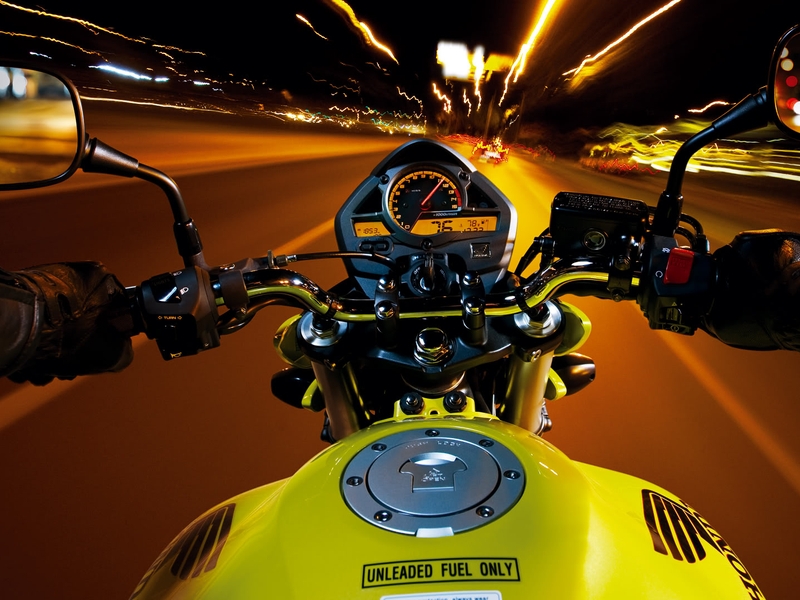 Image: Moto, bike, speedometer, fuel tank, speed, traffic, night, lights, light