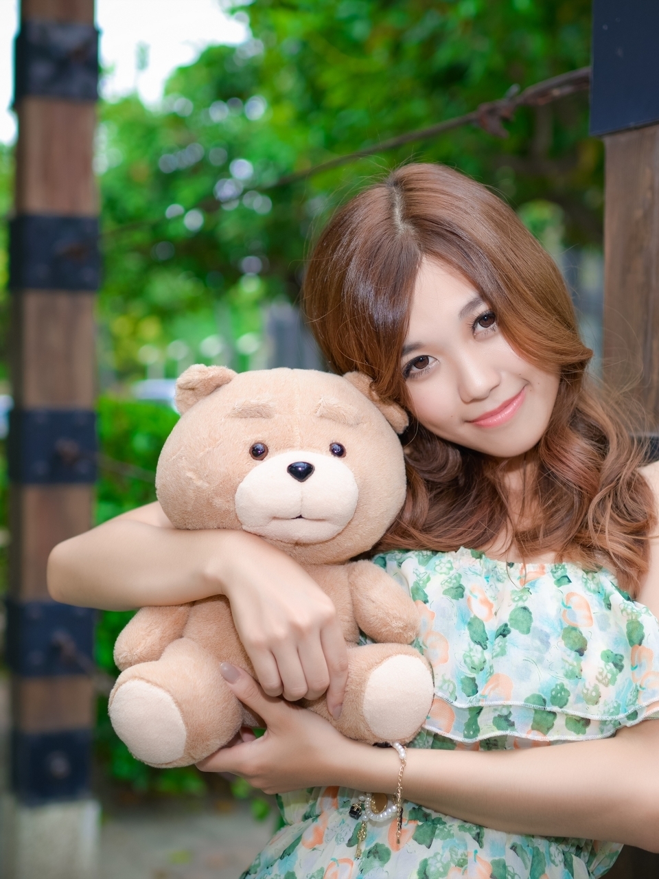 Image: Girl, asian, toy, teddy bear, mood, hugs. 